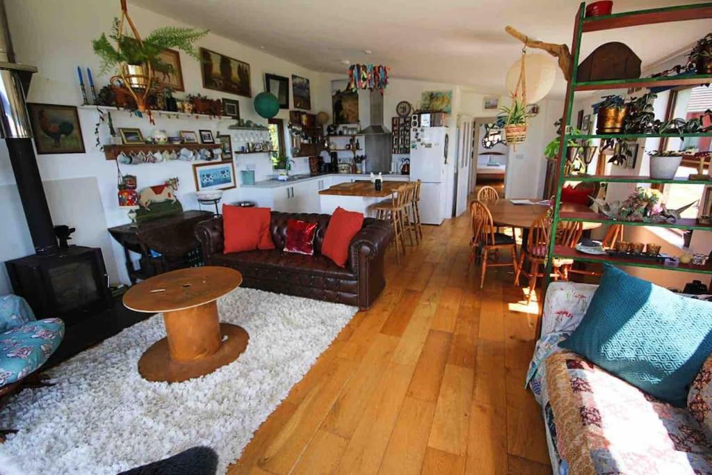 Spacious Cabin On Isolated Farm With Sea View Bude Kültér fotó