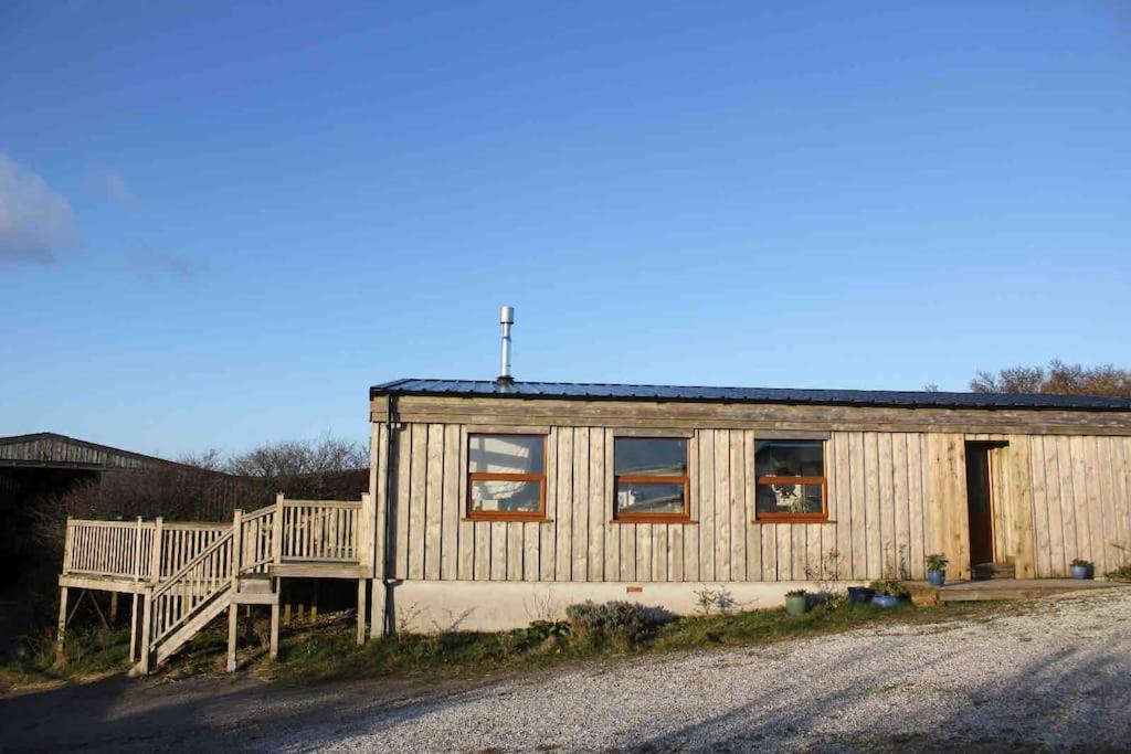 Spacious Cabin On Isolated Farm With Sea View Bude Kültér fotó